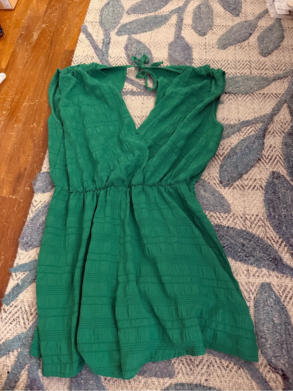 Green V-Neck Sleeveless Women's Romper